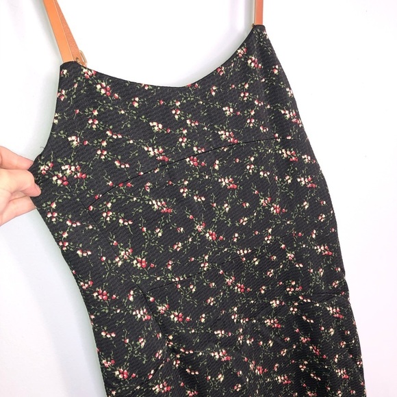 Victoria Beckham Black Floral Print Textured Leather Strap Detail Sheath Dress - Picture 3 of 13